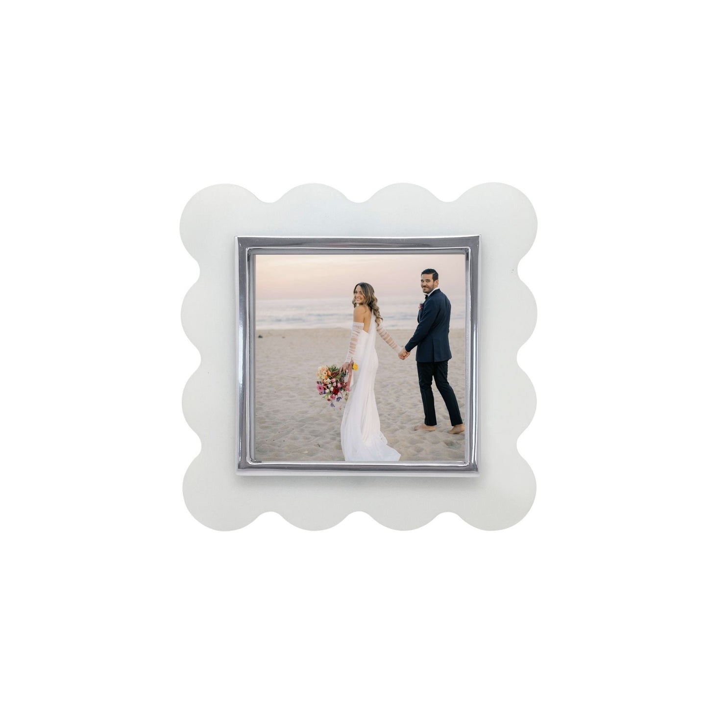 Mod White Acrylic Scallop 4x4 Frame